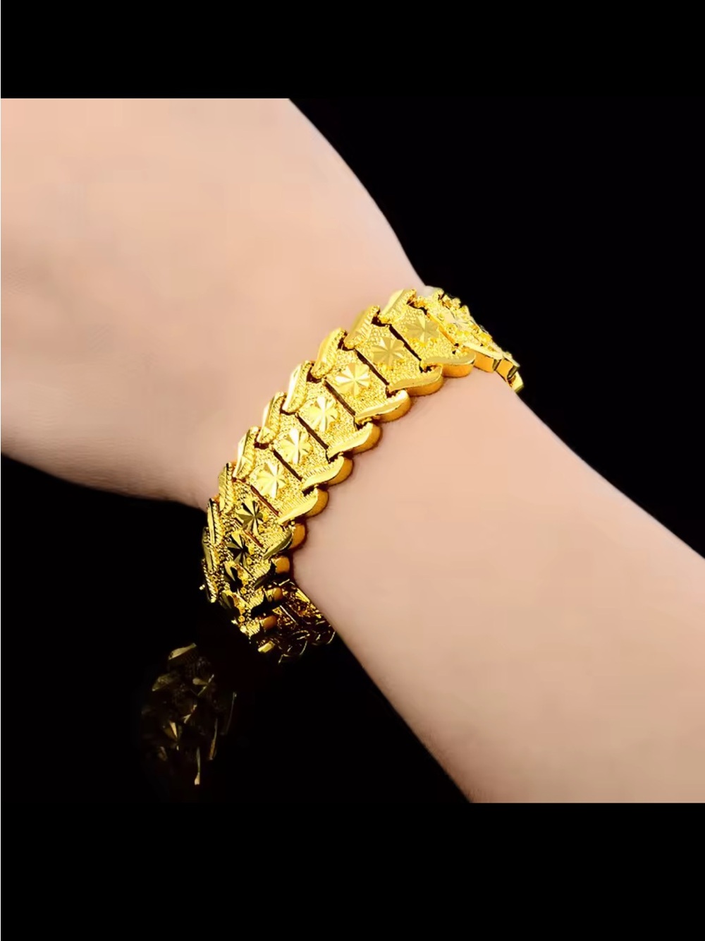 Textured Gold Link Bracelet for Women - Elegant Statement Piece